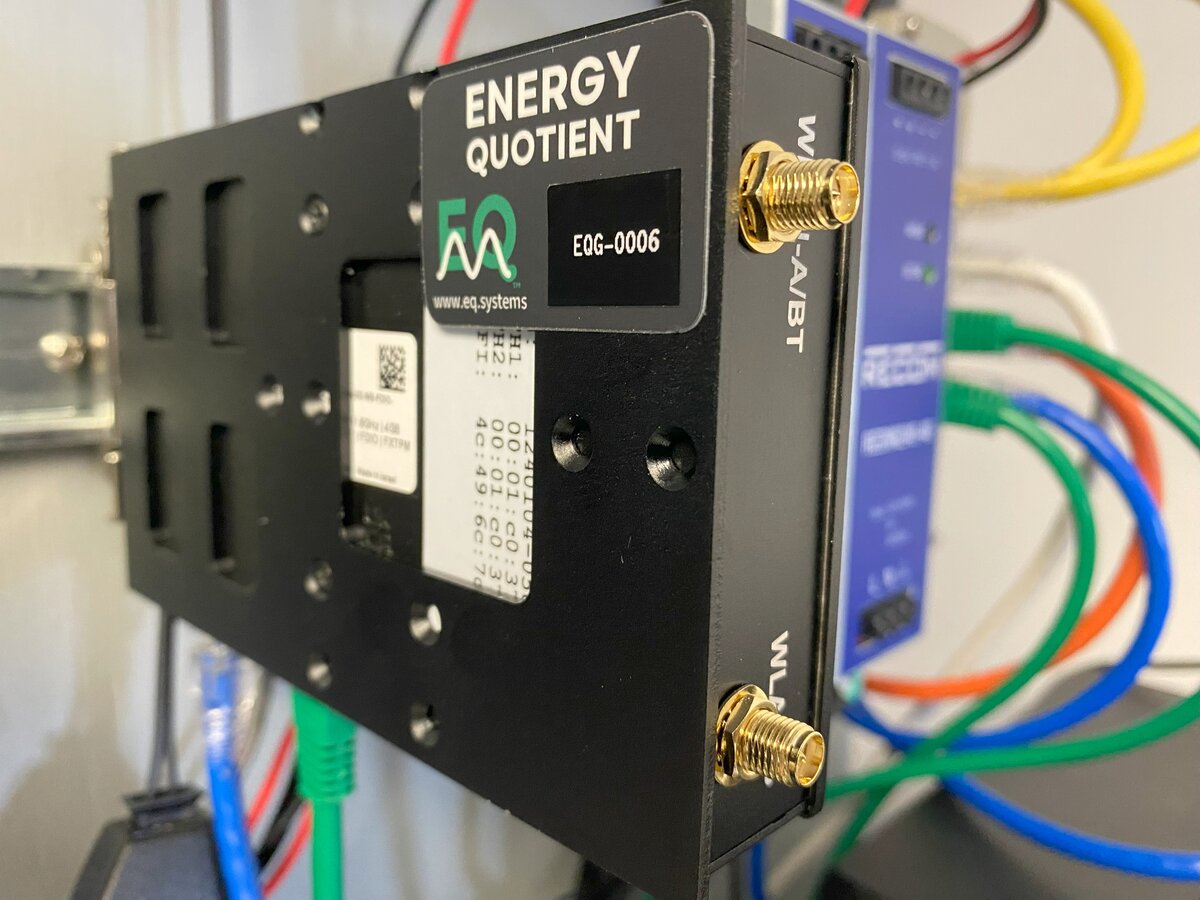 EQ Gateway (EQG-0006) — Compulab IOT-DIN-iMX8PLUS installed on DIN rail